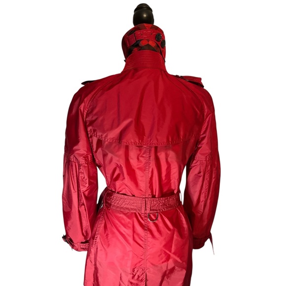 Burberry London Classic Red Trench Coat - Picture 5 of 14